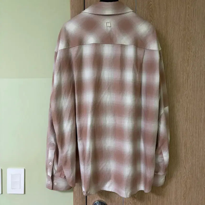 [SOLD OUT] 우영미 25fw 베이지 그라데이션 체크 셔츠 판매