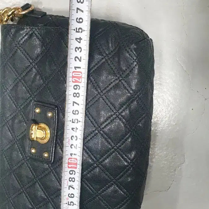 [BUNJANG] Marc Jacobs Black Quilted Chain Bag / 마크제이콥스 블랙 퀼팅 체인 백