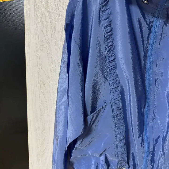 [BUNJANG] Blue Hooded Windbreaker Jacket / 블루종 후드 바람막이(새상품)