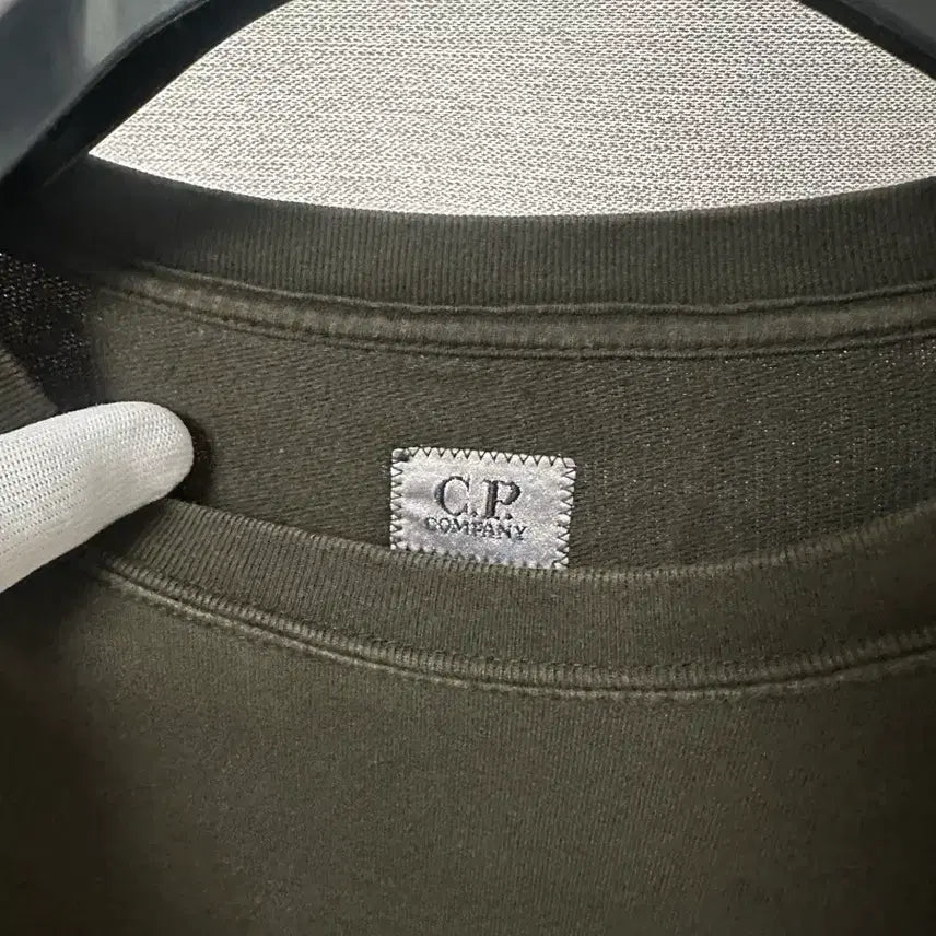 [BUNJANG] CP Company Lens Applique Gradient Sweatshirt (L) / CP컴퍼니 렌즈와펜 그라데이션 맨투맨 (L)