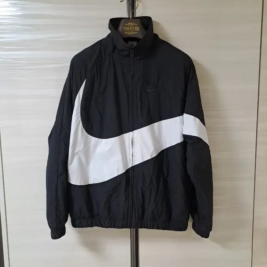 [SOLD OUT] 나이키 빅스우시 바람막이
