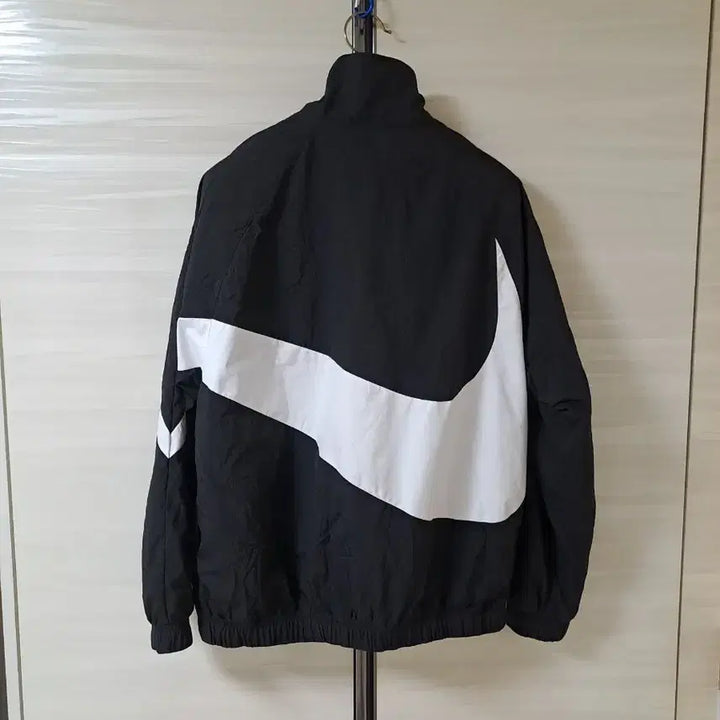 [SOLD OUT] 나이키 빅스우시 바람막이