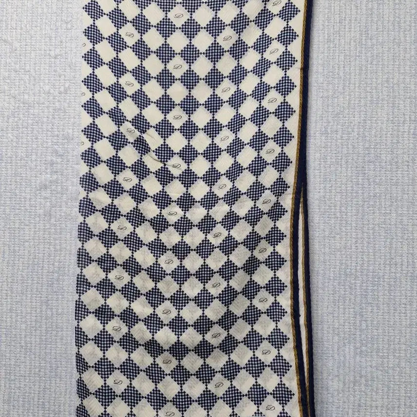 [BUNJANG] S.T. Dupont Pattern Handkerchief / 에스티듀퐁 스카프 패턴 정장 손수건