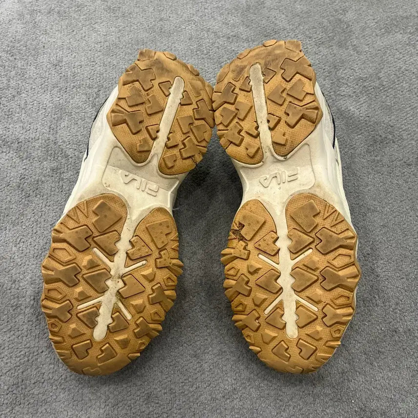 [BUNJANG] Fila Ornament Sneakers / 240 휠라 오그먼트 스니커즈 운동화