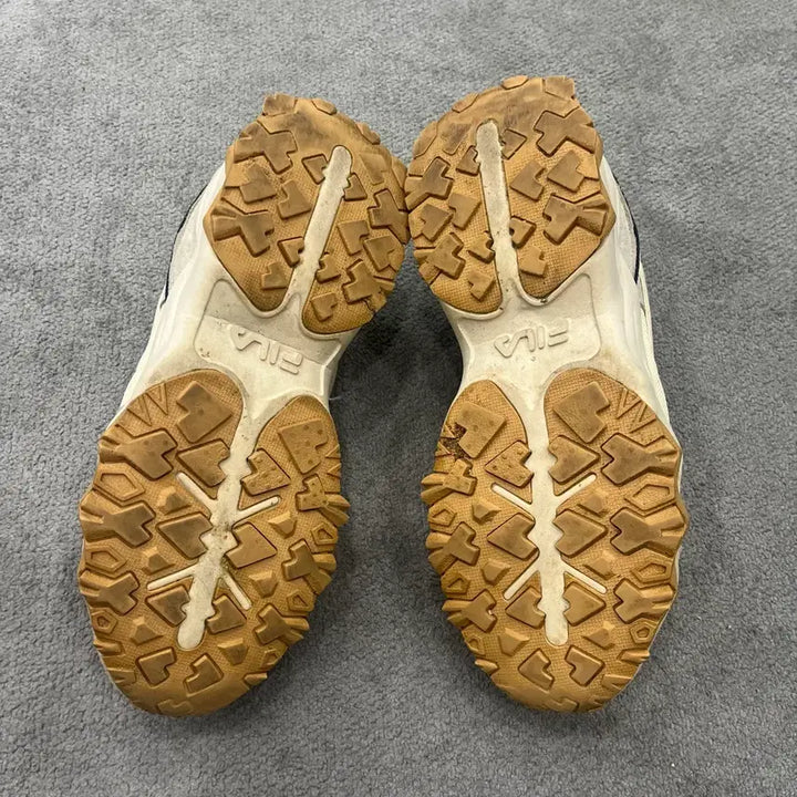 [BUNJANG] Fila Ornament Sneakers / 240 휠라 오그먼트 스니커즈 운동화
