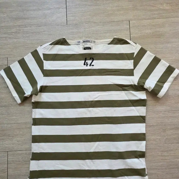 [BUNJANG] Spectator Naval T-shirt Size 42 / 스펙테이터 나발티셔츠 42사이즈