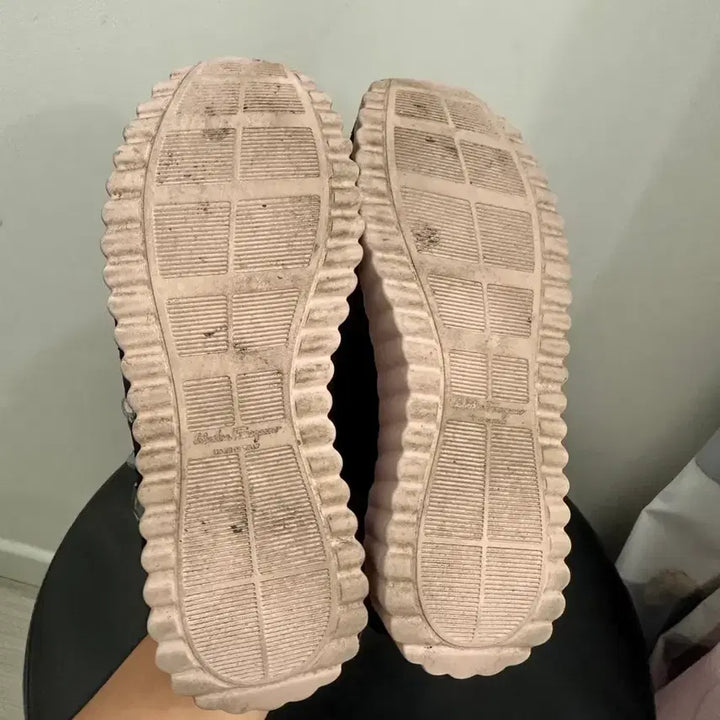 [BUNJANG] Ferragamo Sneakers (Size 5C/225) / 정품 페라가모 스니커즈 신발 5C/225