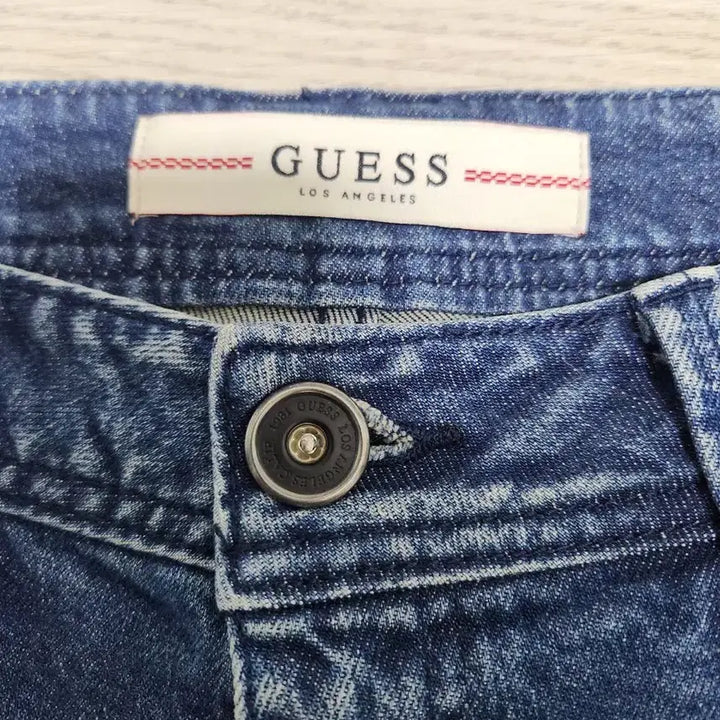[SOLD OUT] (34)게스 남성 레귤러 테이퍼 데님팬츠