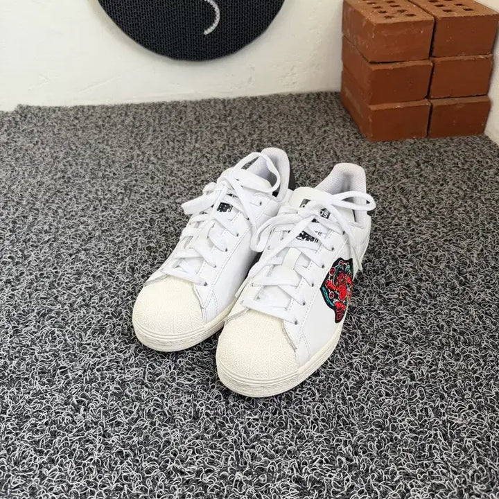 [BUNJANG] Adidas Superstar White Sneakers Custom Patch / 아디다스 흰색 스니커즈 커스텀 패치