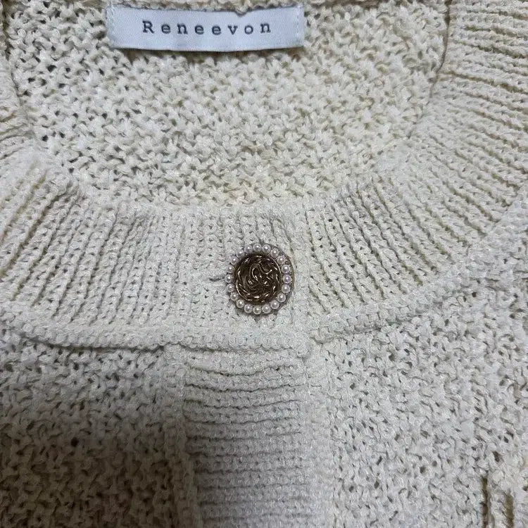 [BUNJANG] RENEEVON Pearl Button Cardigan / 레니본 RENEEVON 23 진주 단추 가디건
