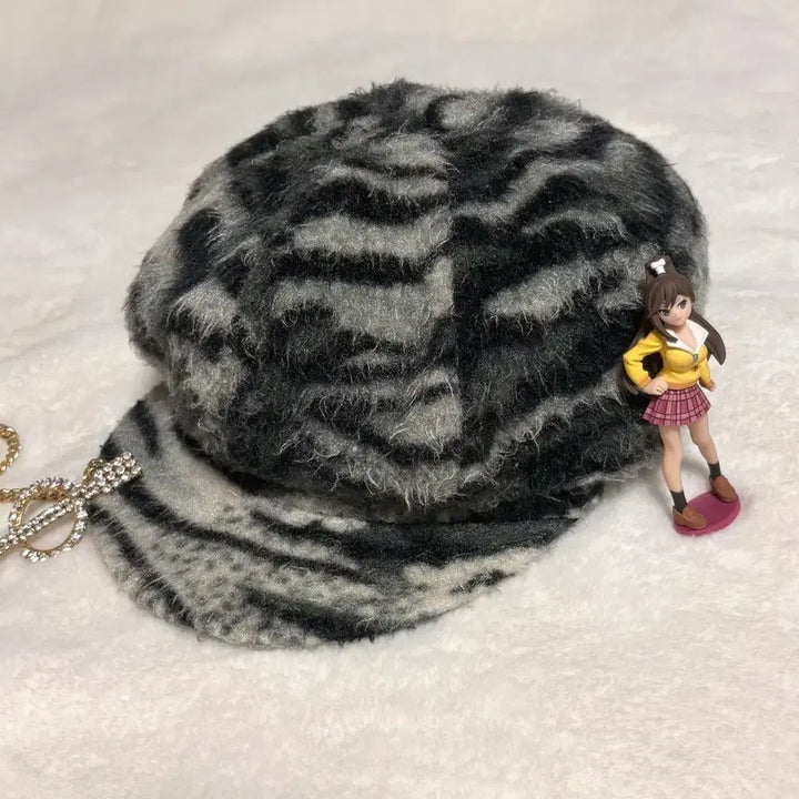[SOLD OUT] 일본 오네갸루 호피 그레이 레오파드 퍼 베레모 캡 모자