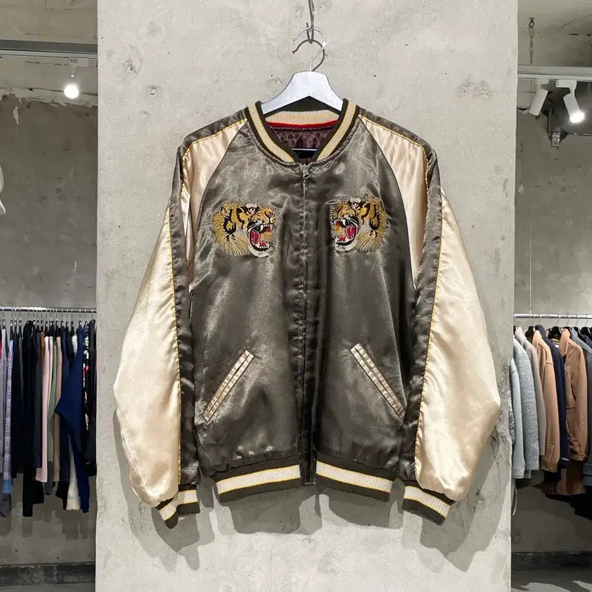 [BUNJANG] Dragonfly Tiger Sun Rise Reversible Souvenir Jacket / 드래곤 플라이 타이거 선 라이즈 수베니어 리버시블 자켓