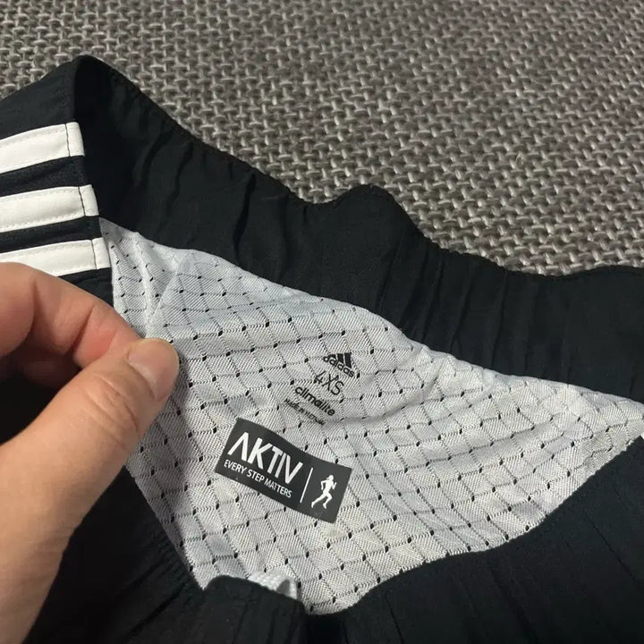 [BUNJANG] Adidas Shorts Black Shorts / 아디다스 쇼츠 숏팬츠 반바지 블랙