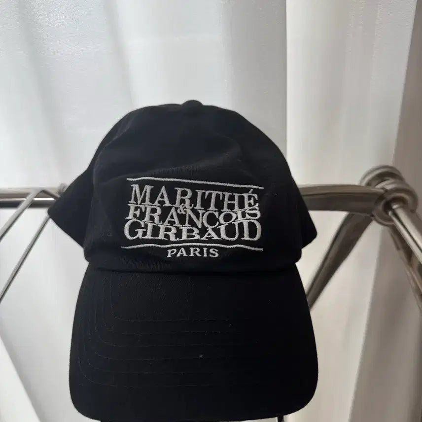 [SOLD OUT] 마리떼 모자 블랙 색상