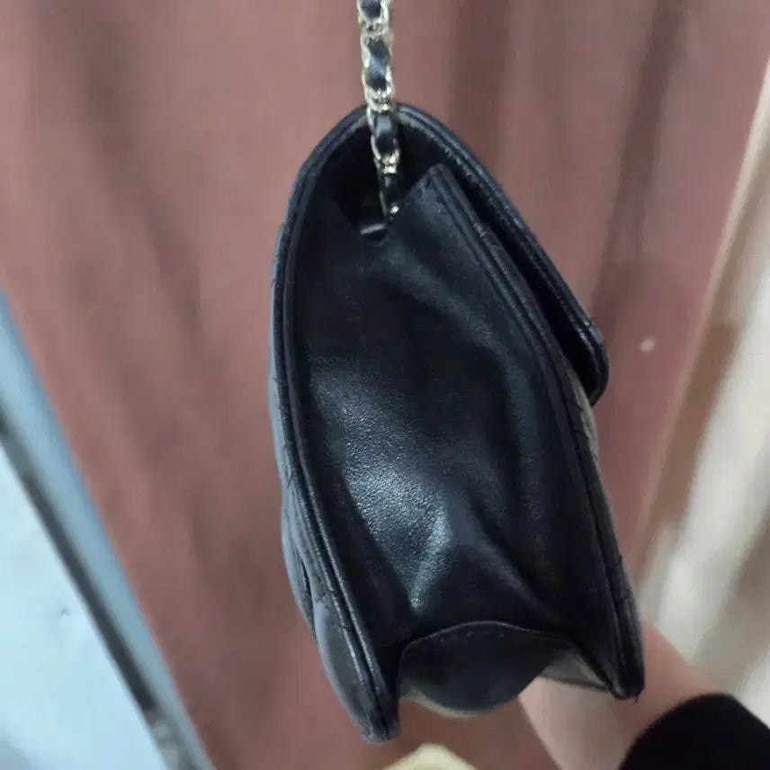 [BUNJANG] Metrocity Quilted Chain Bag Black / 메트로시티 퀼팅 체인백 블랙
