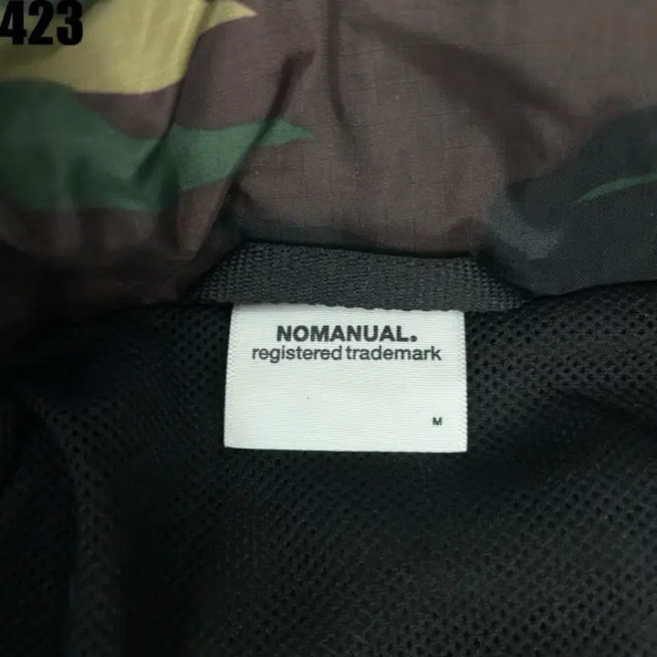 [BUNJANG] NoeManual Camouflage Windbreaker Jacket (Size M) / 노매뉴얼 카모플라쥬 바람막이 자켓 m