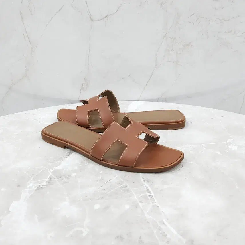 [BUNJANG] Hermès Gold Oran Sandals / 38.5 / 에르메스 골드 오란 샌들 슬리퍼