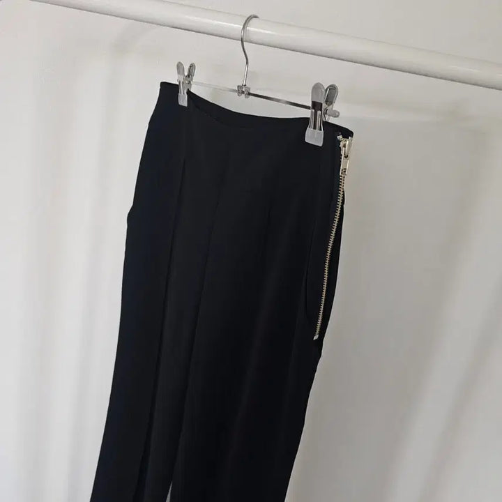 [BUNJANG] Simple Side Zipper Slacks - M Size / 