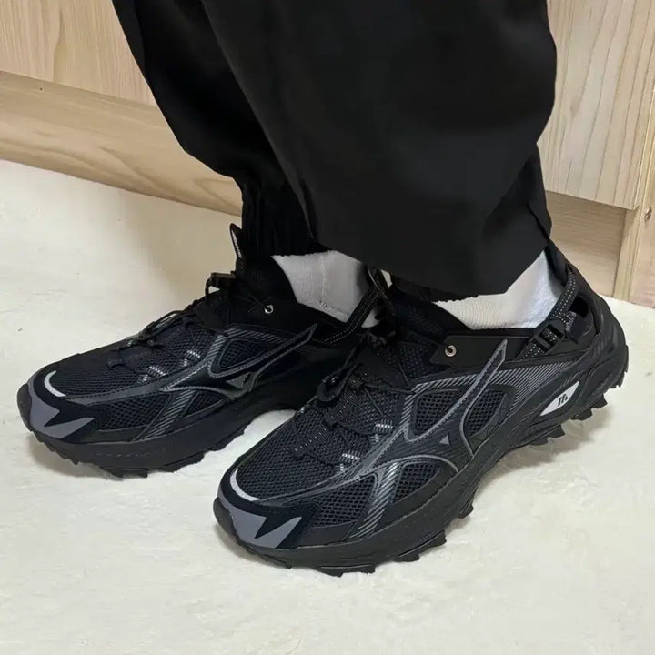 [BUNJANG] Mizuno Racer Silver Gray Running Shoes / 미즈노 레이서 실버 그레이 D1GH241903