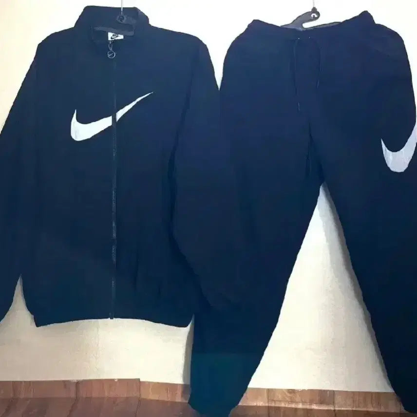 [BUNJANG] Nike Big Swoosh Woven Training Suit Set Black / (여성S)나이키 스우시 우븐 트레이닝복 세트 블랙