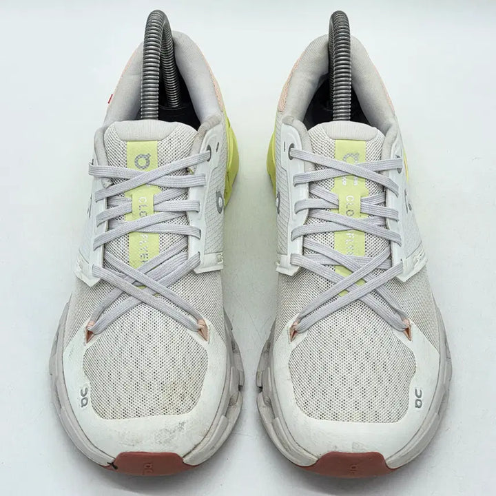 [SOLD OUT] 온 러닝 우먼스 클라우드 플라이어 4 화이트 (245)