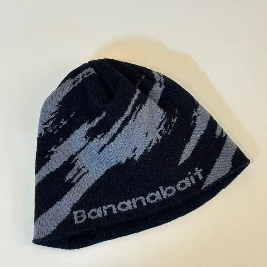 [BUNJANG] Banana Bait Beanie / 바나나베이트 비니