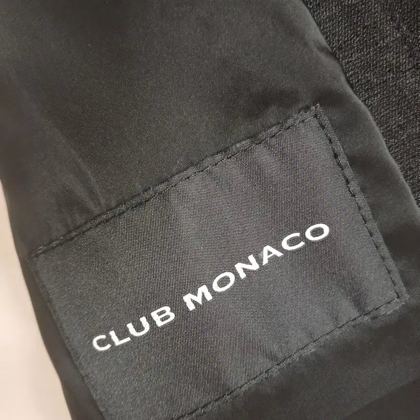 [SOLD OUT] 클럽모나코 26ss 블랙 자켓