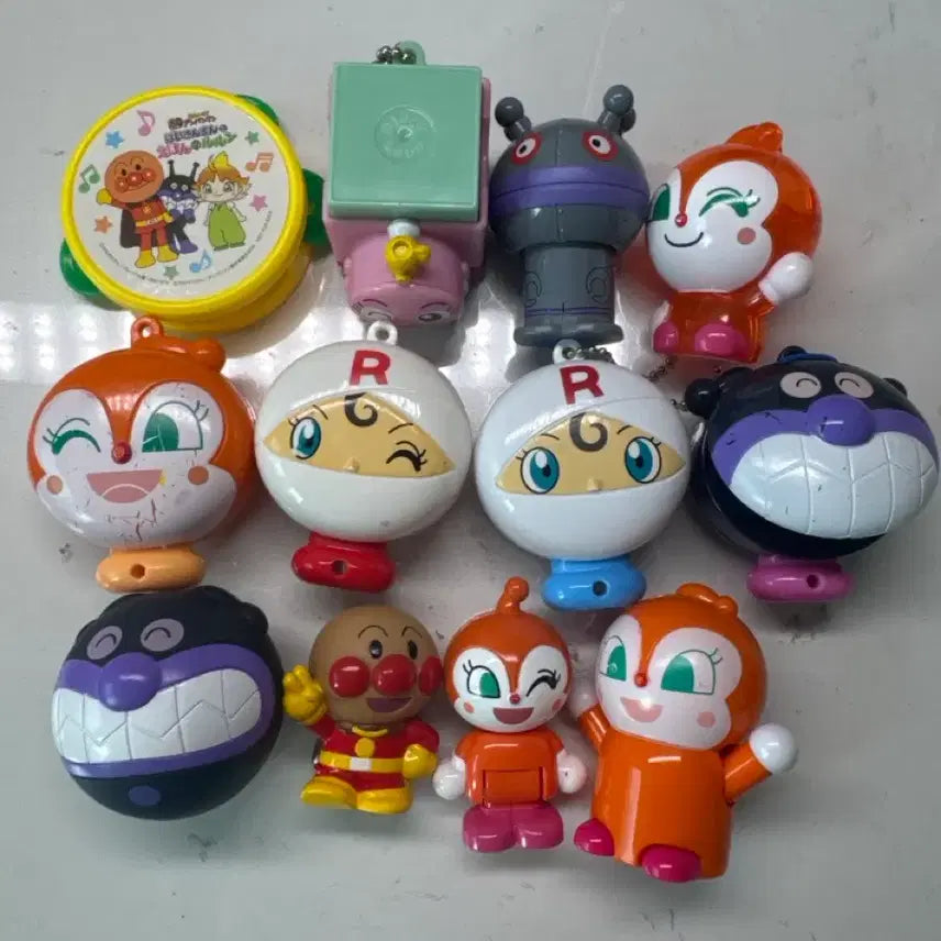 [SOLD OUT] 호삥맨 가챠 일괄 세트 급처 할인 세균맨 짤랑이 롤빵맨 우당탕맨