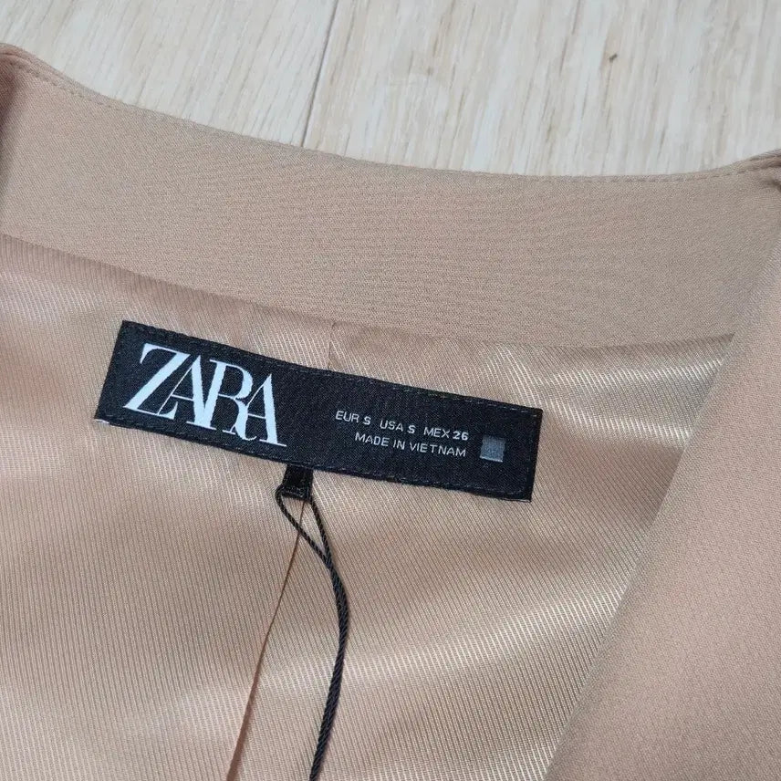[BUNJANG] ZARA Beige Vest / 새상품) 자라 베이지 베스트