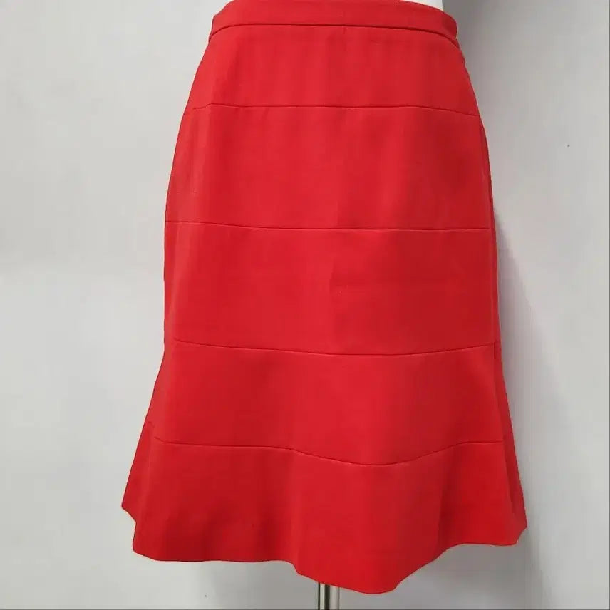 [BUNJANG] Ecole A-Line Skirt Red / [새상품] Ecole A라인 스커트 레드 55~66