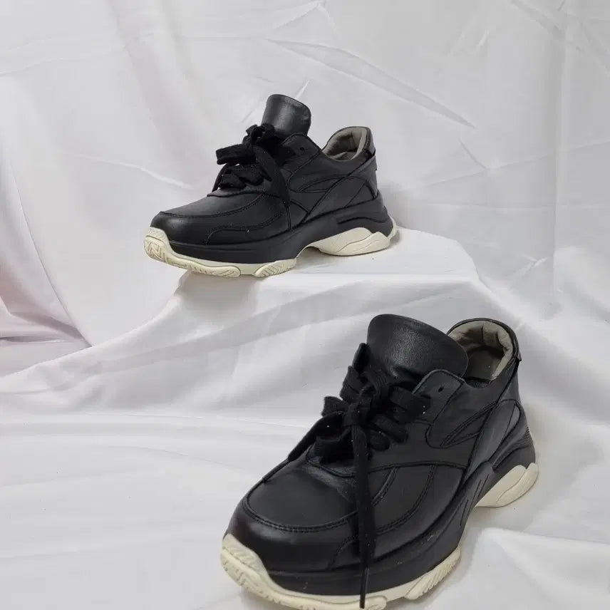 [BUNJANG] Vera Wang New York Light Leather Sneakers / 빈티지하서 235 베라왕 뉴워크 라이트 레더 스니커즈