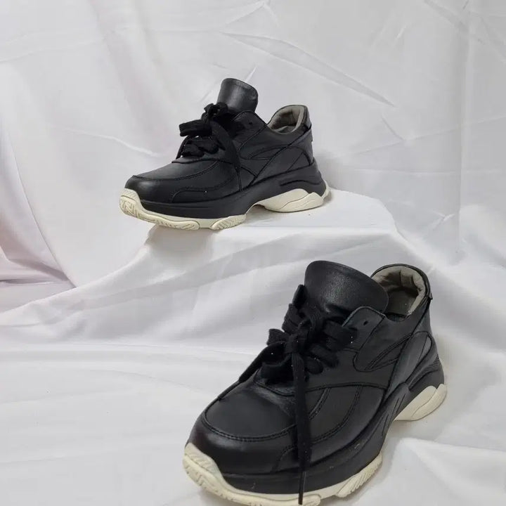 [BUNJANG] Vera Wang New York Light Leather Sneakers / 빈티지하서 235 베라왕 뉴워크 라이트 레더 스니커즈