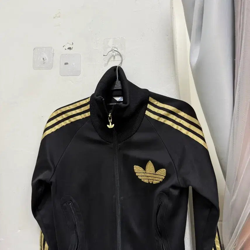 [BUNJANG] Adidas Black Sequin Track Top / 아디다스 블랙 스팽글금장 트랙탑