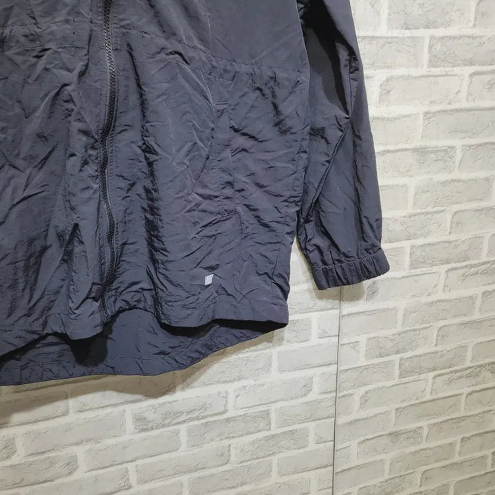 [BUNJANG] Unbranded Hooded Windbreaker Jacket / ㅊ35 후드 바람막이 55-66
