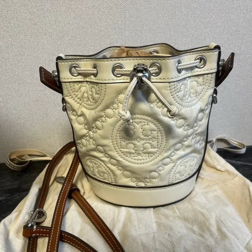 [BUNJANG] Tory Burch Bucket Bag / 토리버치 버킷백 가방