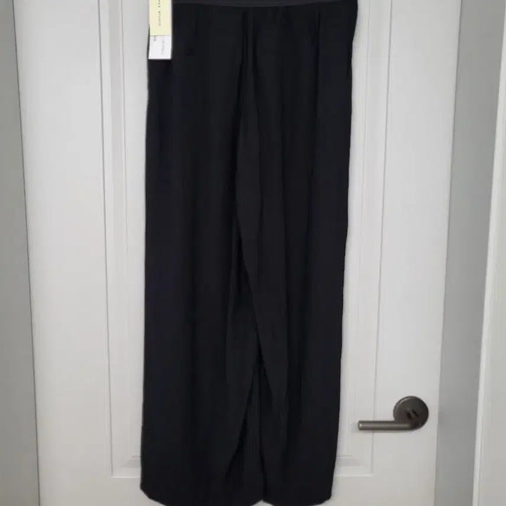 [BUNJANG] Max Studio Black Wide Crop Pants / 맥스스튜디오 검정색 와이드 크롭 팬츠