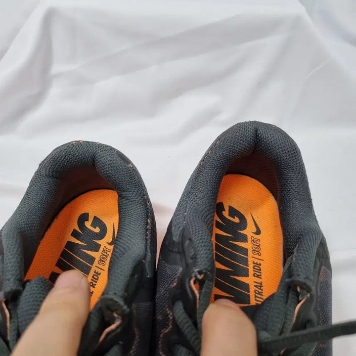 [BUNJANG] Nike Air Max Tailwind 7 Running Shoes / 빈티지하서 240 나이키 에어맥스 테일윈드 7 러닝화