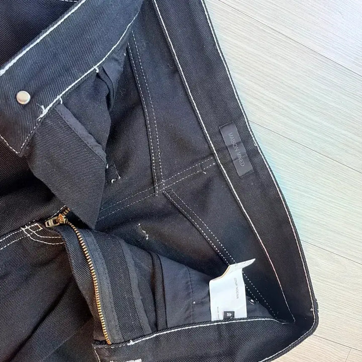[BUNJANG] Maison Mineed Cropped Tapered Denim Trousers Black / 메종미네드 CROPPED TAPERED DENIM TROUSERS BLA