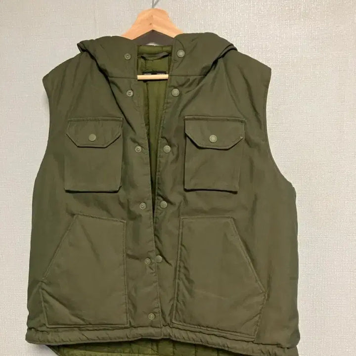 [SOLD OUT] 엔지니어드 가먼츠 프리마로프트 펠드베스트 S