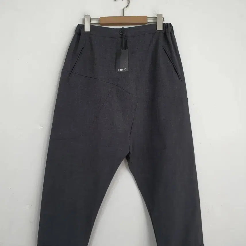 [SOLD OUT] cmcube 여성 미사용 그레이 배기핏 8부 바지 29-30