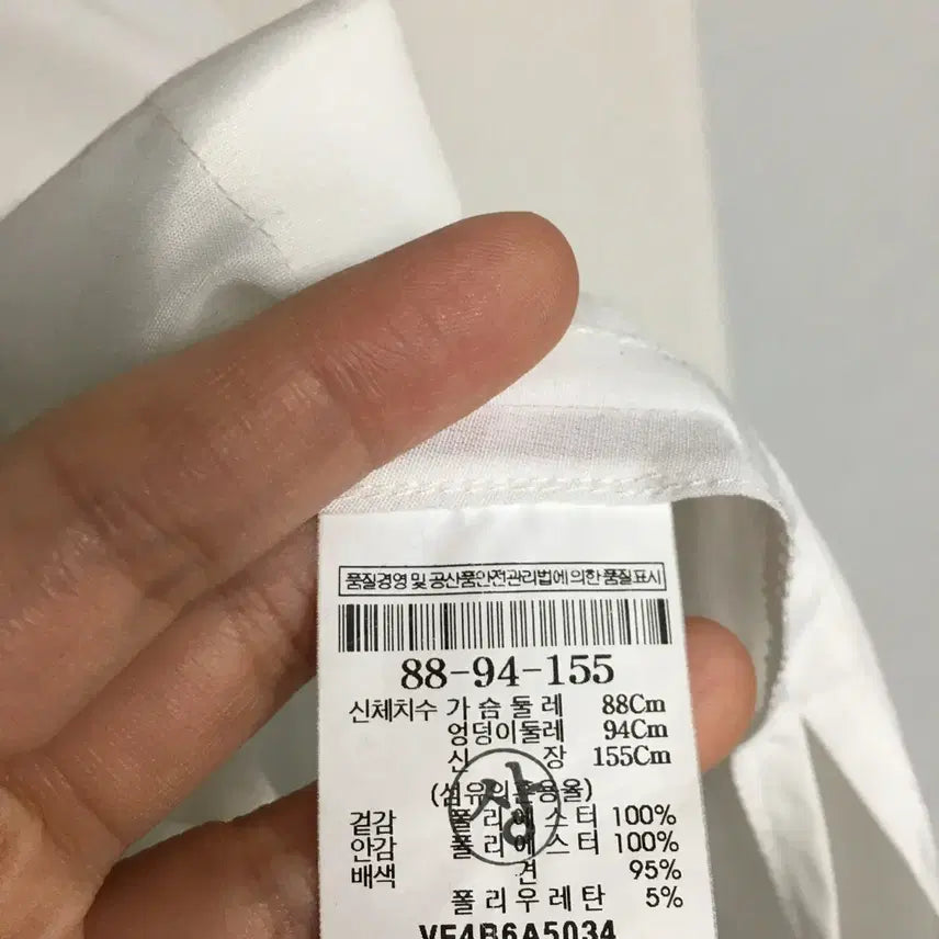[SOLD OUT] 르베이지 실크배색 카라 블라우스 F