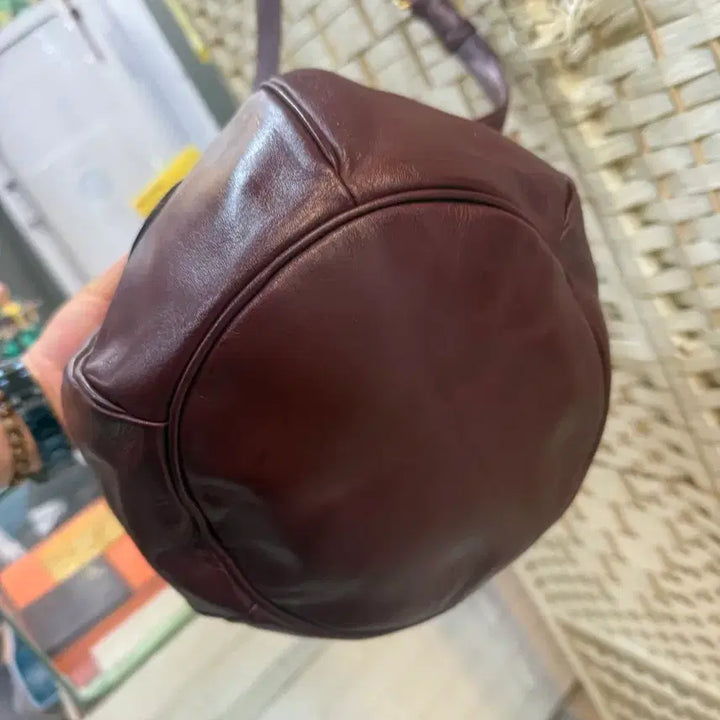 [SOLD OUT] 정품 까르띠에 버킷백 팝니다