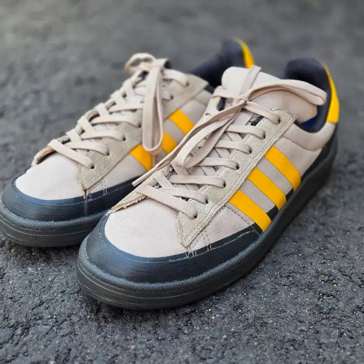 [SOLD OUT] 아디다스 캠퍼스 스니커즈 미스매치 275mm