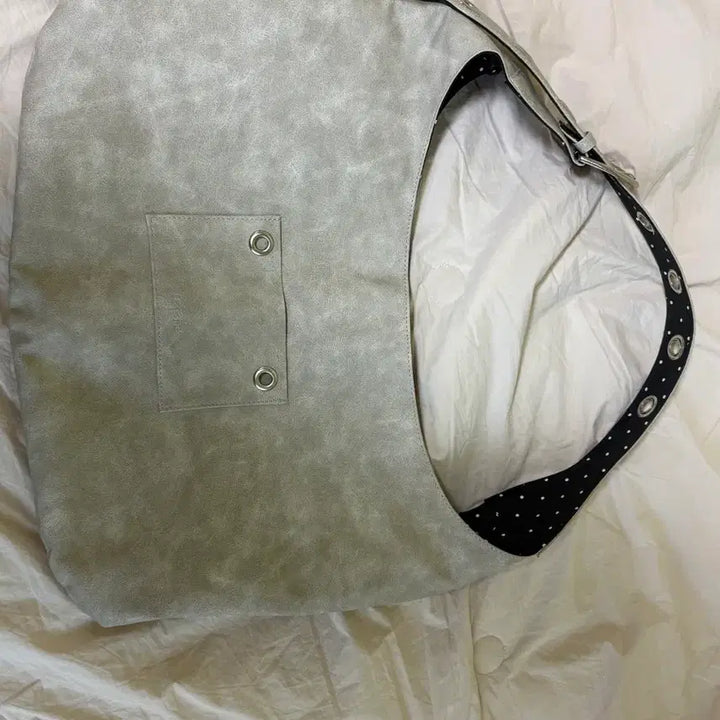 [SOLD OUT] 레터리 리버시블 가방