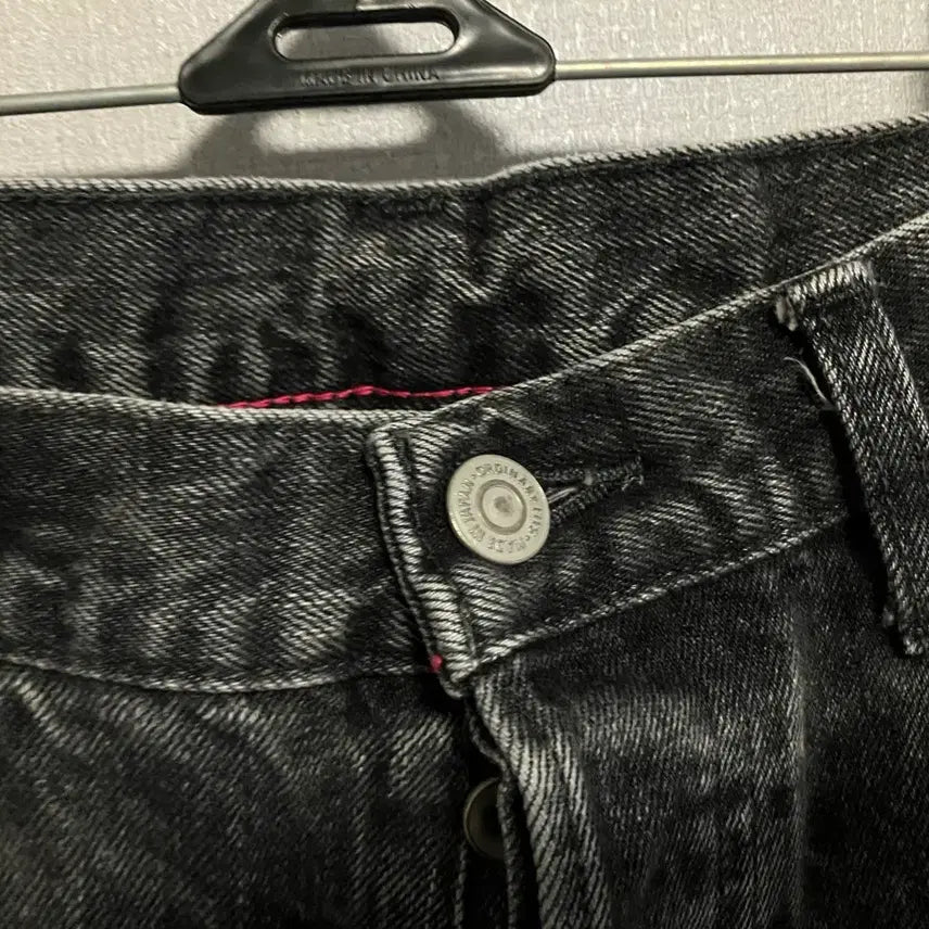 [SOLD OUT] ORDINARY FITS 오디너리핏츠 32 블랙진