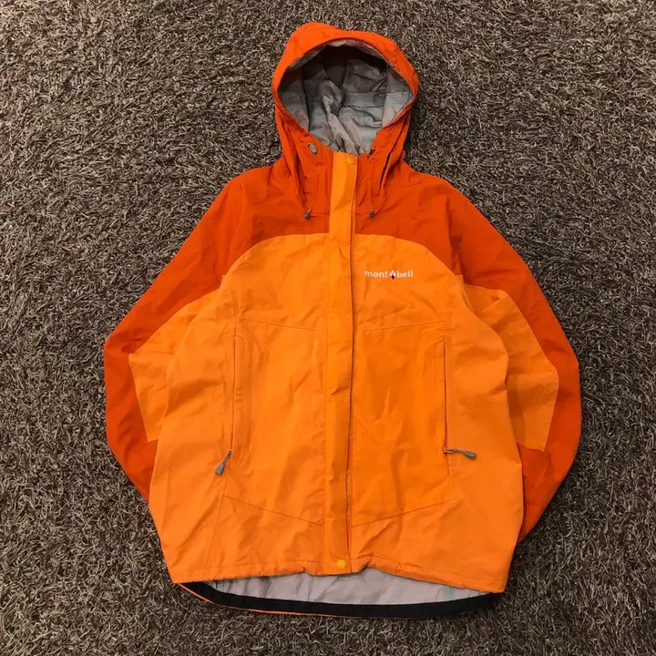[SOLD OUT] M 몽벨 오렌지 나일론 바람막이 마운틴 자켓