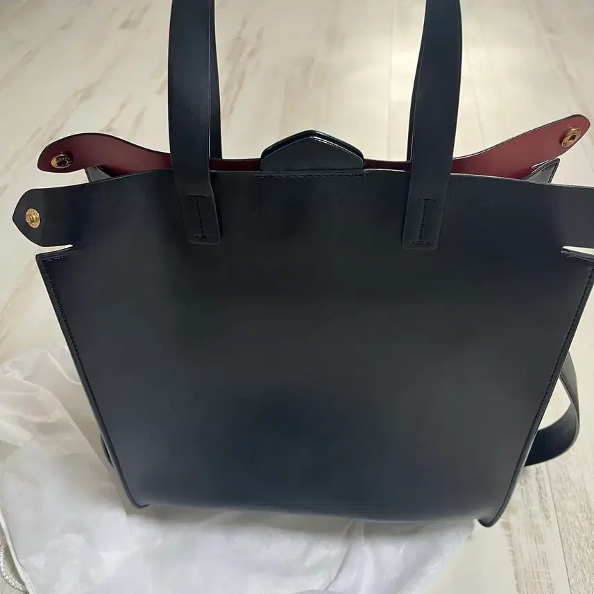 [BUNJANG] Charles &amp; Keith Black Tote Shoulder Bag / 찰스앤키스 블랙 토트백 숄더백