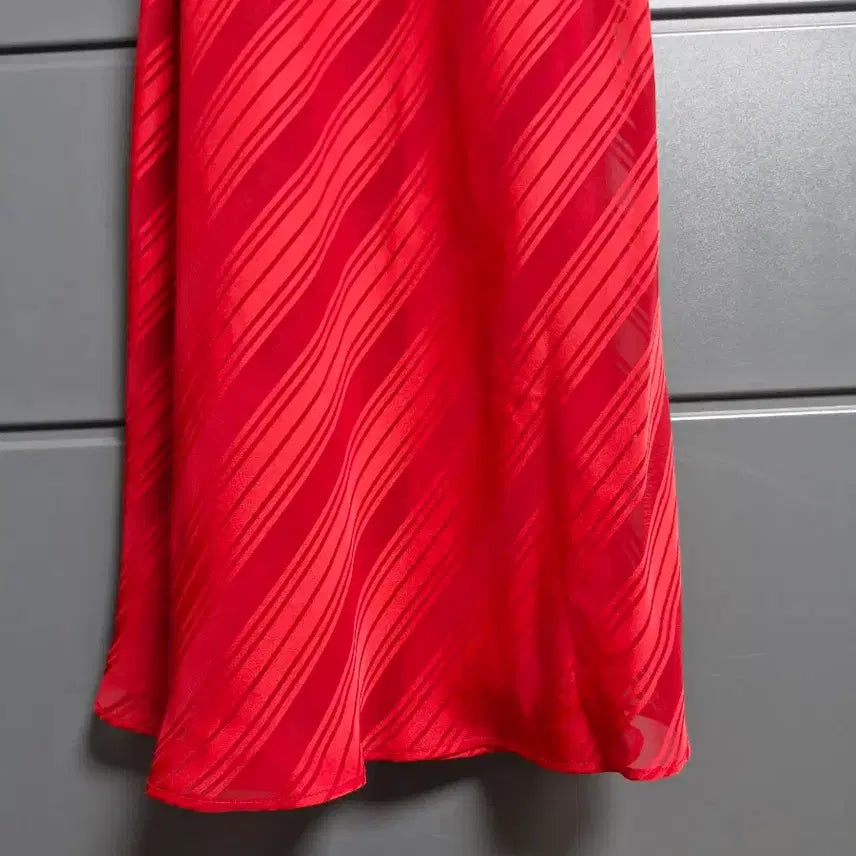 [BUNJANG] Taepyeongyang Red Stripe Slip 95 / 태평양 레드 스트라이프 슬립  95. 새상품.   85