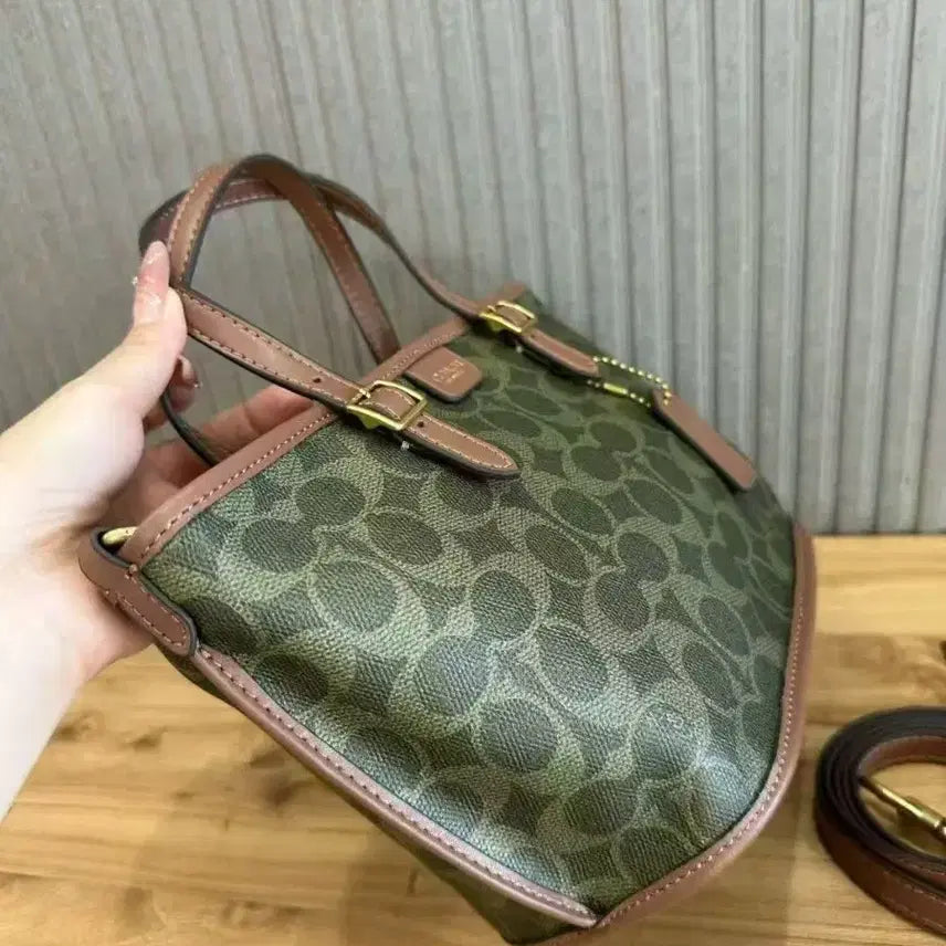 [BUNJANG] Coach Signature Mini Tote Bag / 코치 시그니처 미니 토트백 + 스트랩