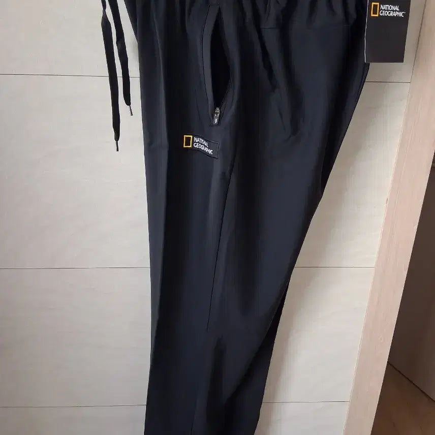 [BUNJANG] National Geographic Spring/Fall Training Pants XL Black / National Geographic 춘추용 팬츠 XL 신상품 블랙